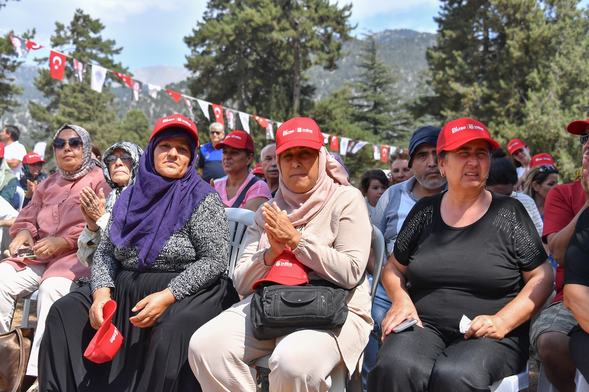 Thumbnail Başkan Seçer, ‘Tarsus Karboğazi Çevre Festi̇vali̇’ne Katildi (4)