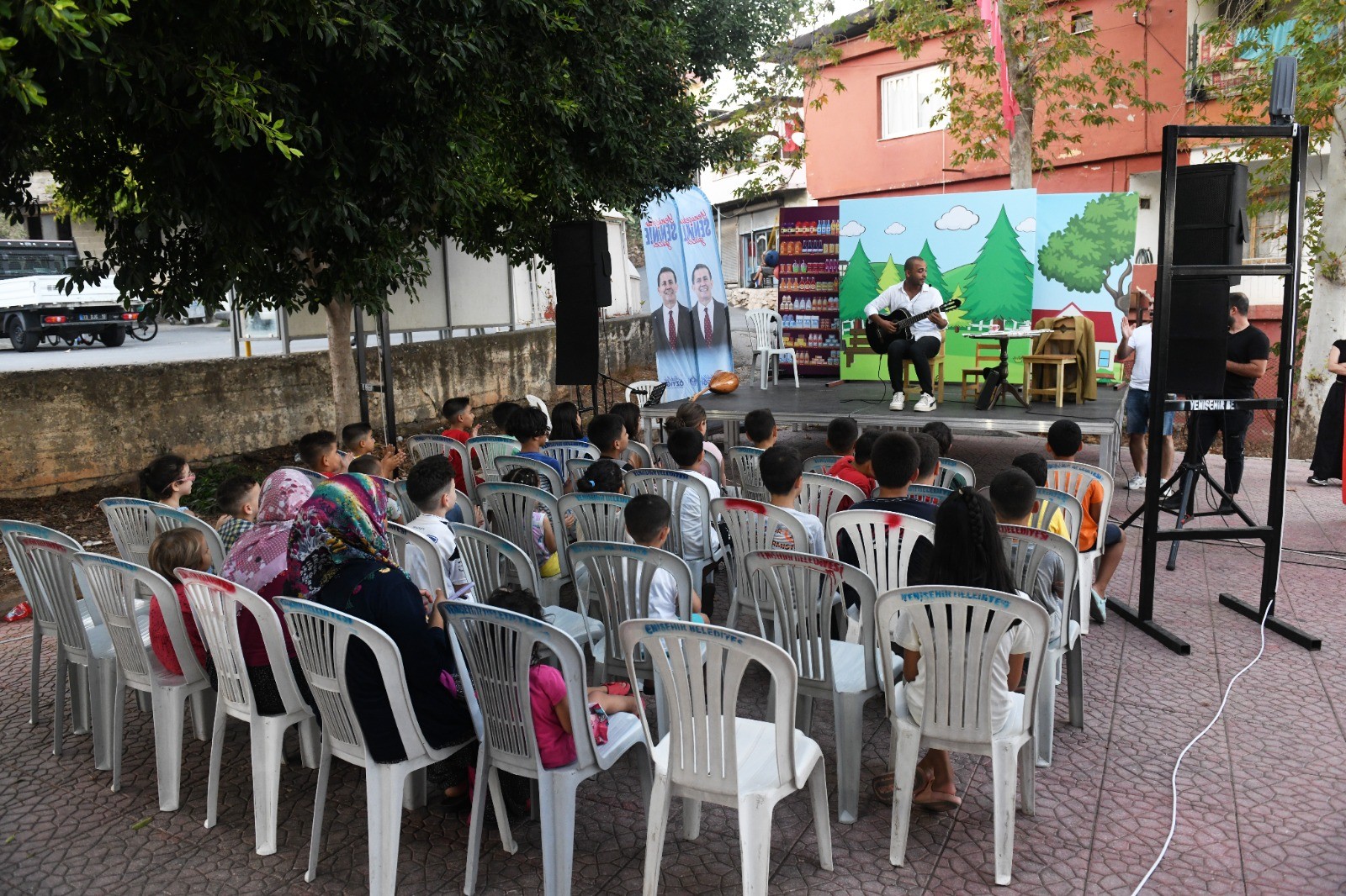 Thumbnail Yenişehir Belediyesi Kırsal Mahallelerdeki Çocukları Sanatla Buluşturuyor (5)