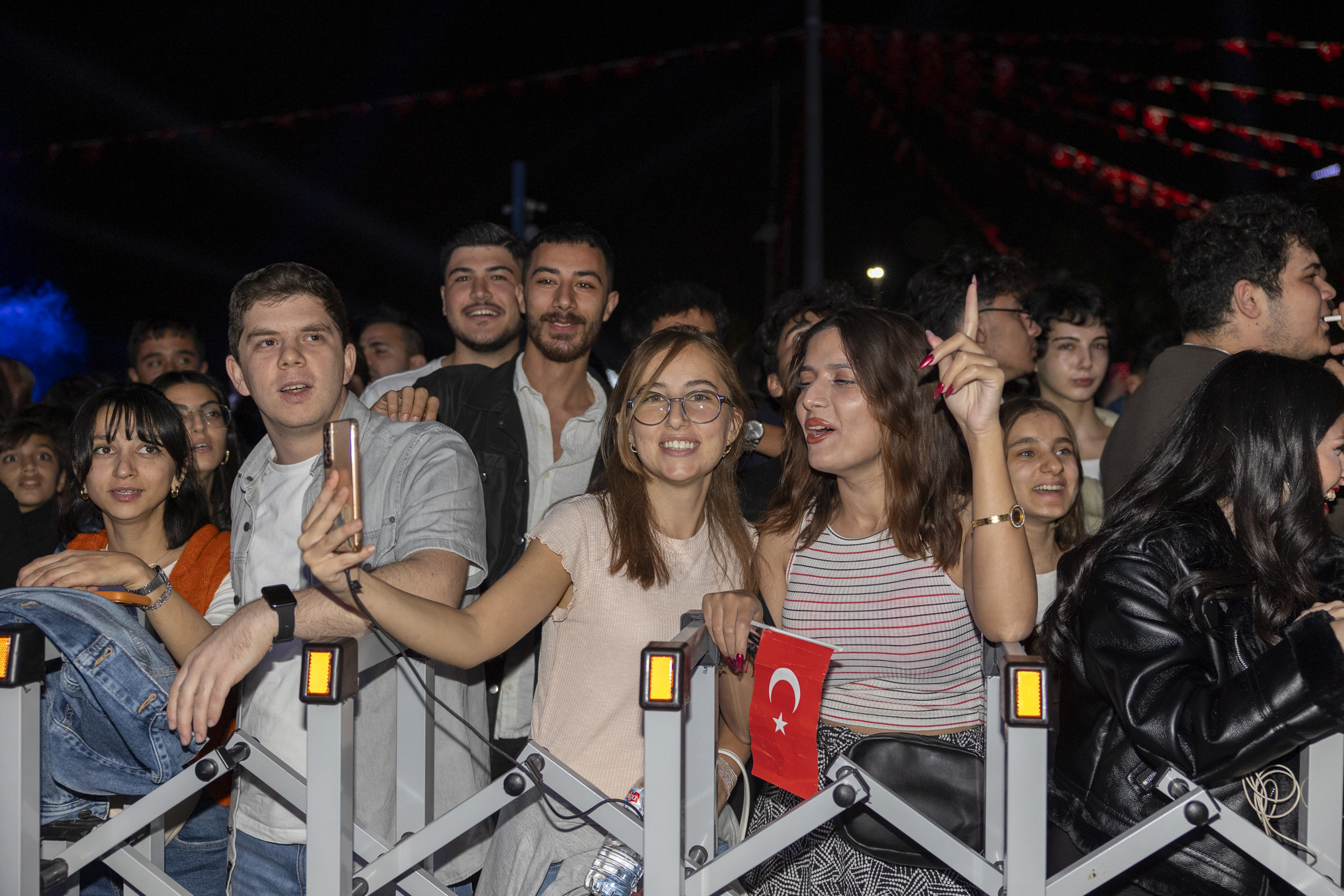 ‘3.Mersi̇n Gençli̇k Festi̇vali̇’ Tüm Coşku Ve Heyecani İle Sürüyor (16)