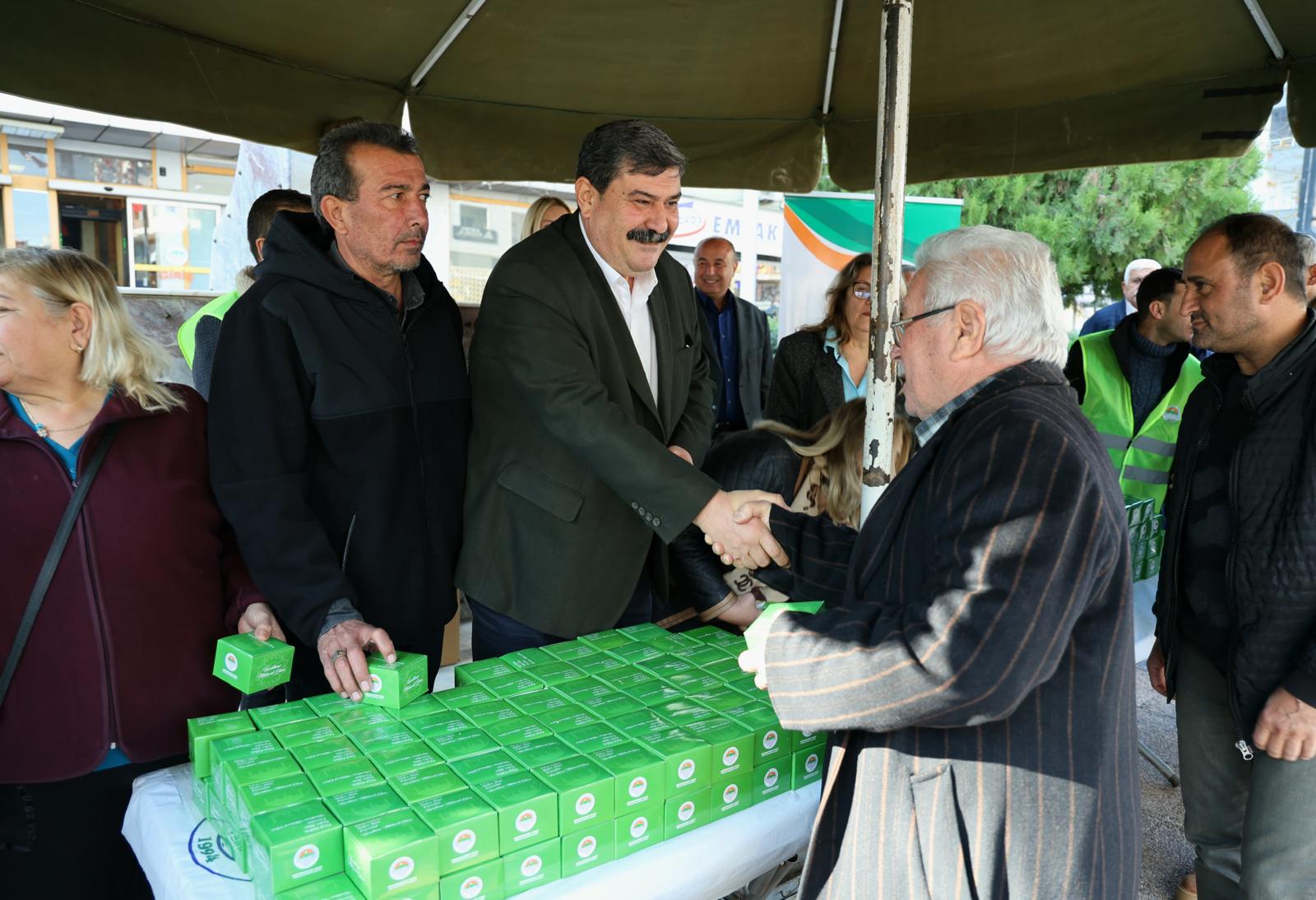 Başkan Yıldız, Kandil Simidi Dağıttı (3)