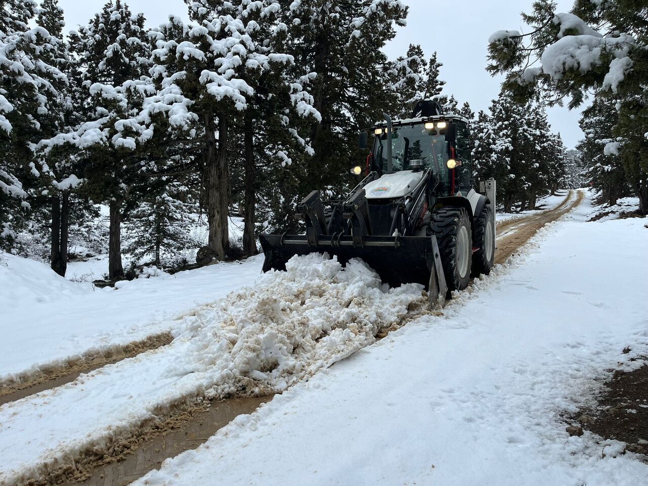 Kar Yol Açma Çalışması (13)