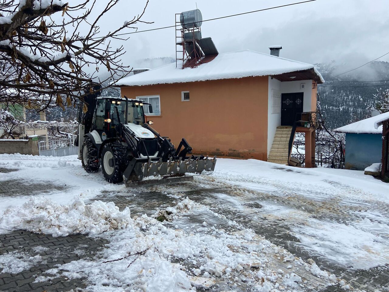 Kar Yol Açma Çalışması (6)