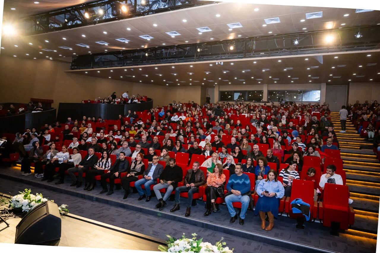 Thumbnail ‘En Baba Şarkilar’ Konseri̇ Di̇nleyenlere Müzi̇k Zi̇yafeti̇ Yaşatti (6)