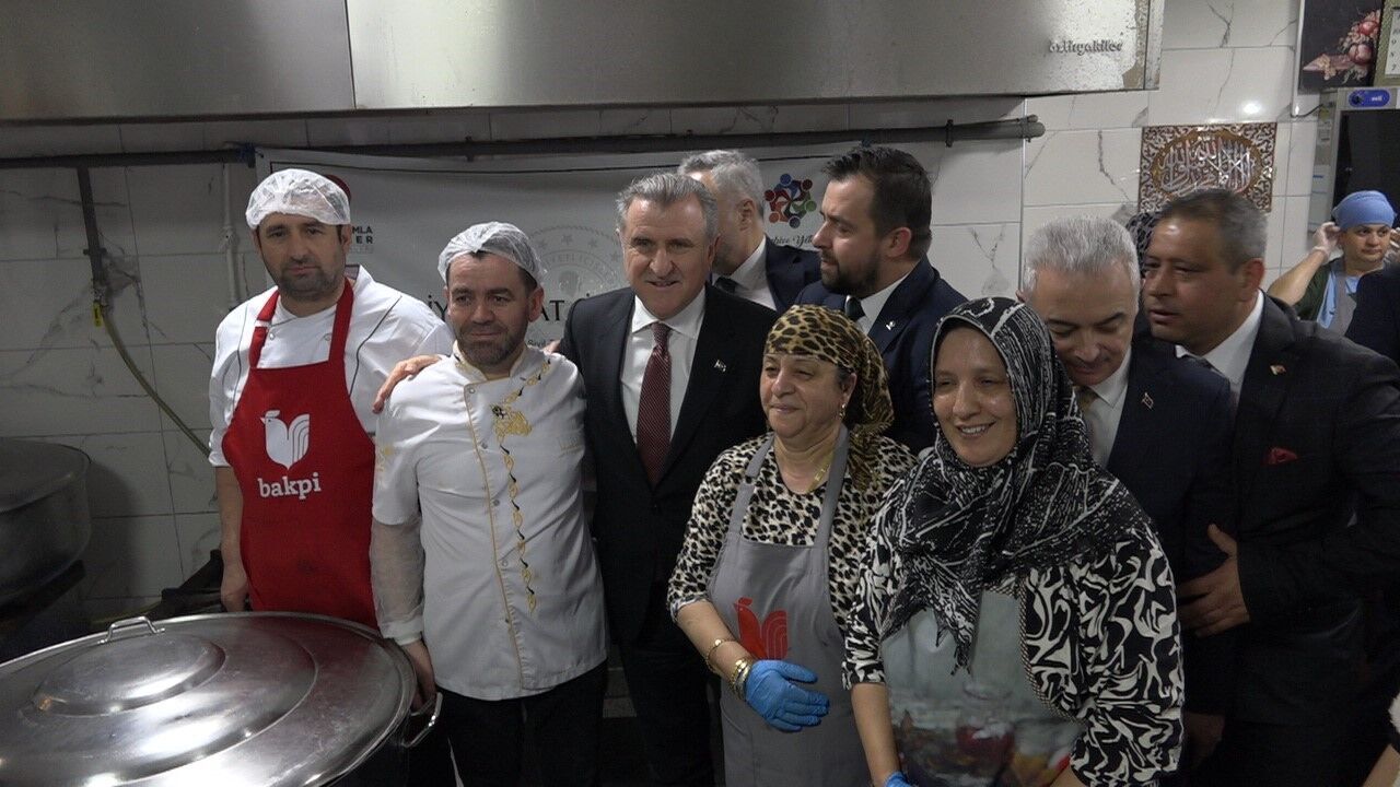 Gençlik ve Spor Bakanı Bak’dan spor tesisi sözü