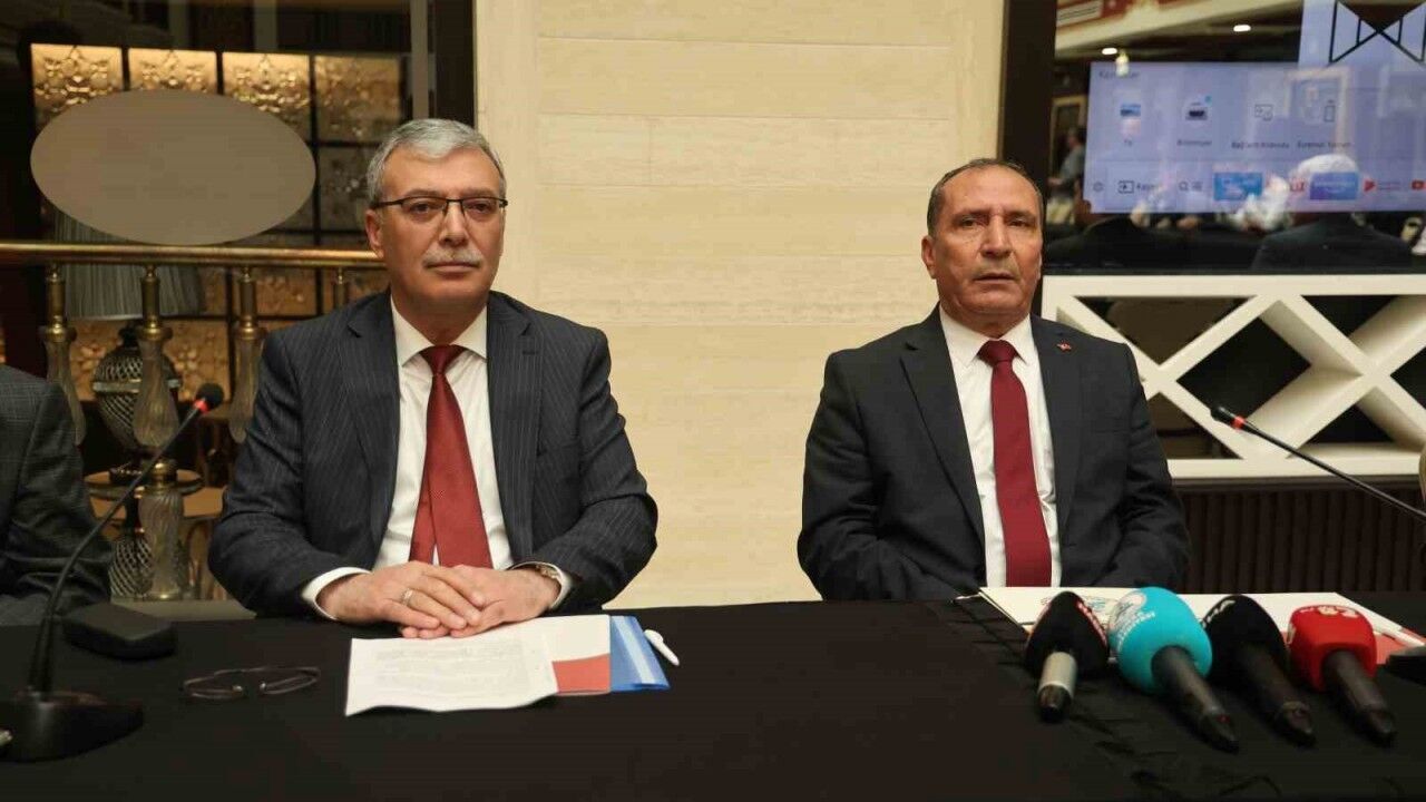 Konya’da Yeniden Refah Partisinden 2 belediye başkanı istifa etti