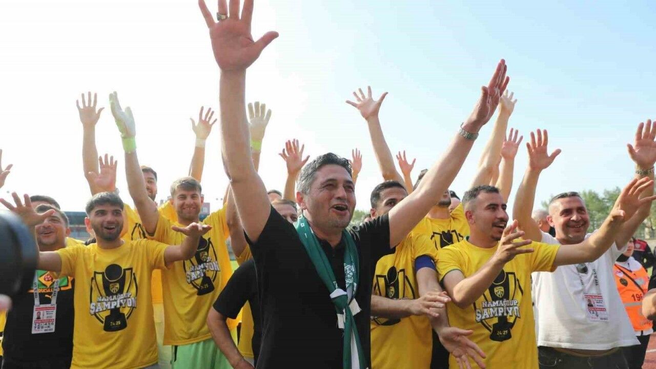 Aliağaspor FK, namağlup şampiyon olarak 2. Lig’e yükseldi
