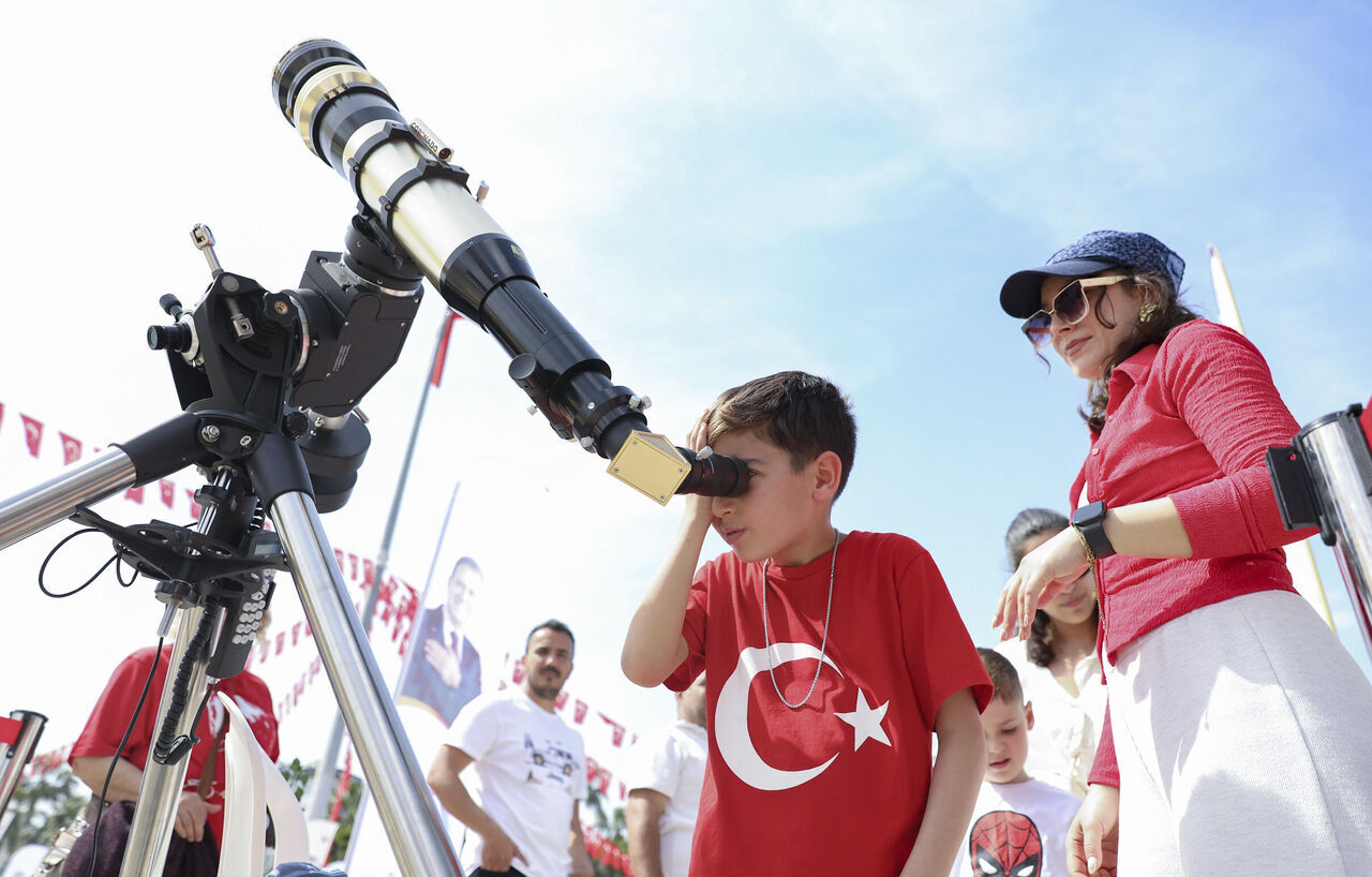 Mersi̇n’de Kültürlerarasi Renkli̇ Şölen Uluslararasi Çocuk Festi̇vali̇ Coşkuyl (11)
