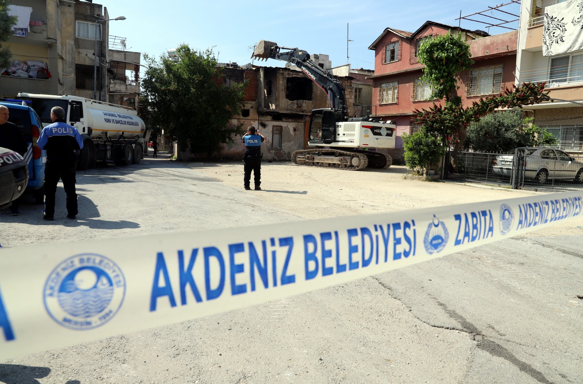 Thumbnail Bahçe Mahallesi Metruk Bina Yıkımı 2