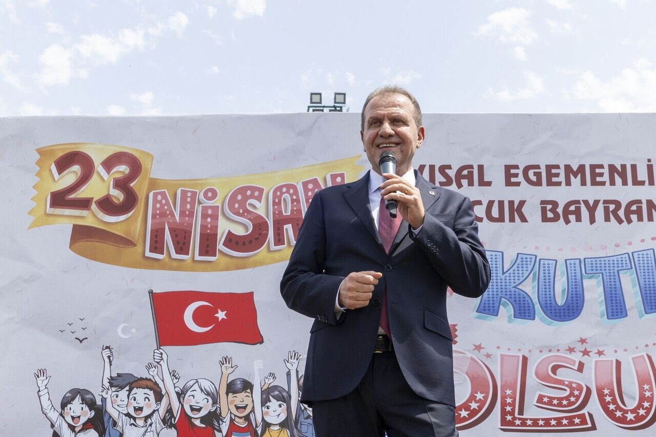 Thumbnail Başkan Seçer, Toroslar Beledi̇yesi̇'ni̇n 'Akbelen Gündüz Bakimevi̇' Açilişina Ve Bayram Etki̇nli̇kleri̇ne Katildi (3)