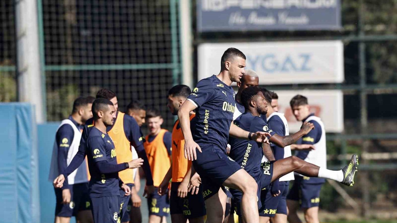 Fenerbahçe, Eyüpspor maçı hazırlıklarına başladı