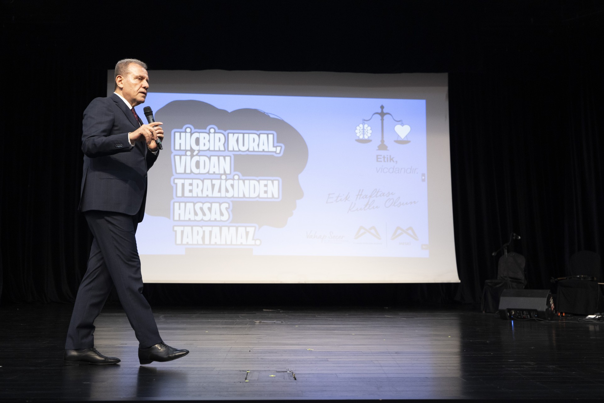 Thumbnail Başkan Seçer, Eti̇k Haftasi Etki̇nli̇ği̇ne Katildi (6)