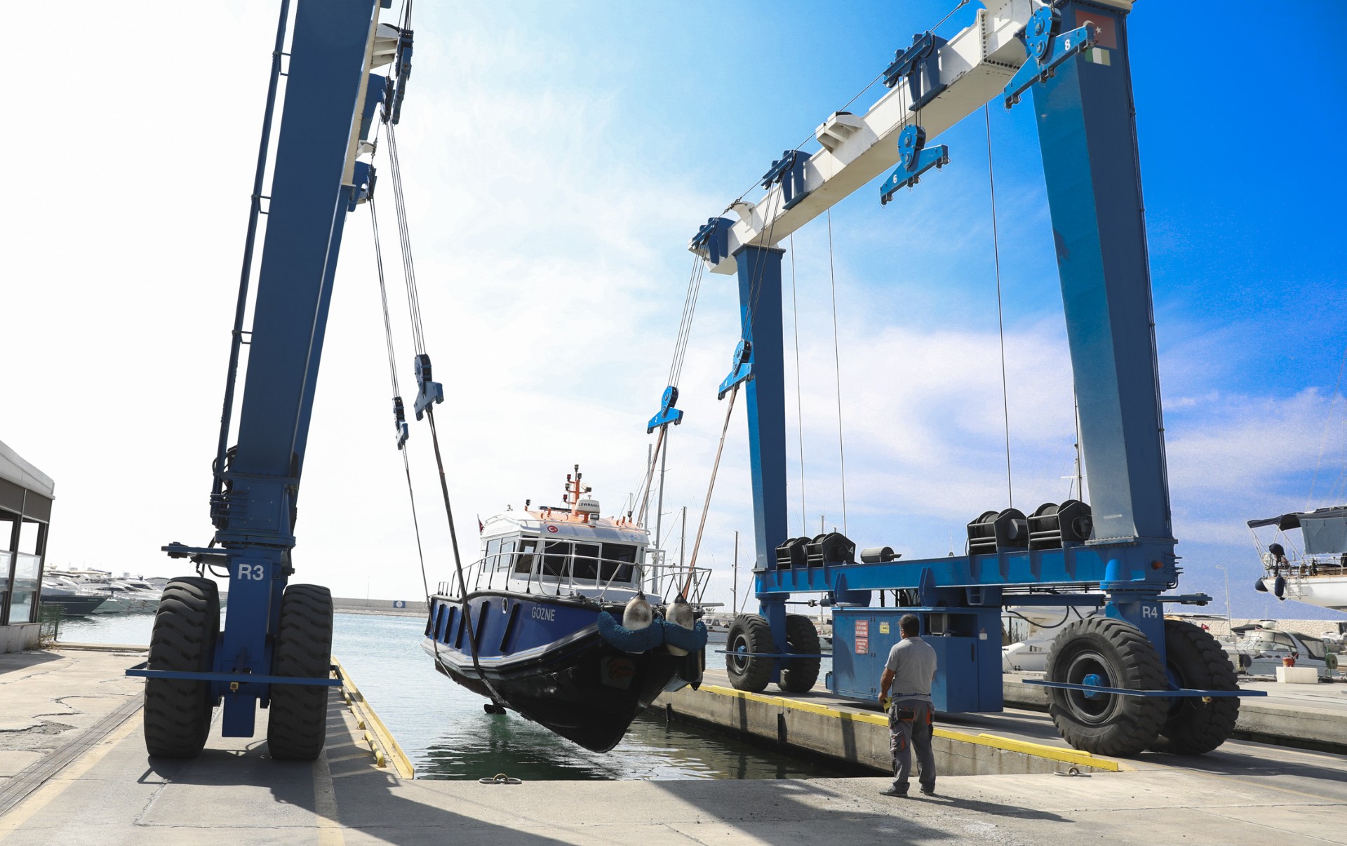 Thumbnail Büyükşehi̇r’den Deni̇z Araçlarinda Tasarruflu Ve Çevreci̇ Hamle (6)