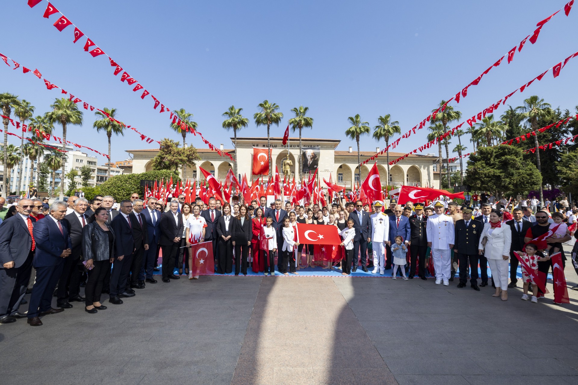 Thumbnail Mersi̇n’de 19 Mayis Kutlamalari Renkli̇ Görüntülere Sahne Oldu (1)