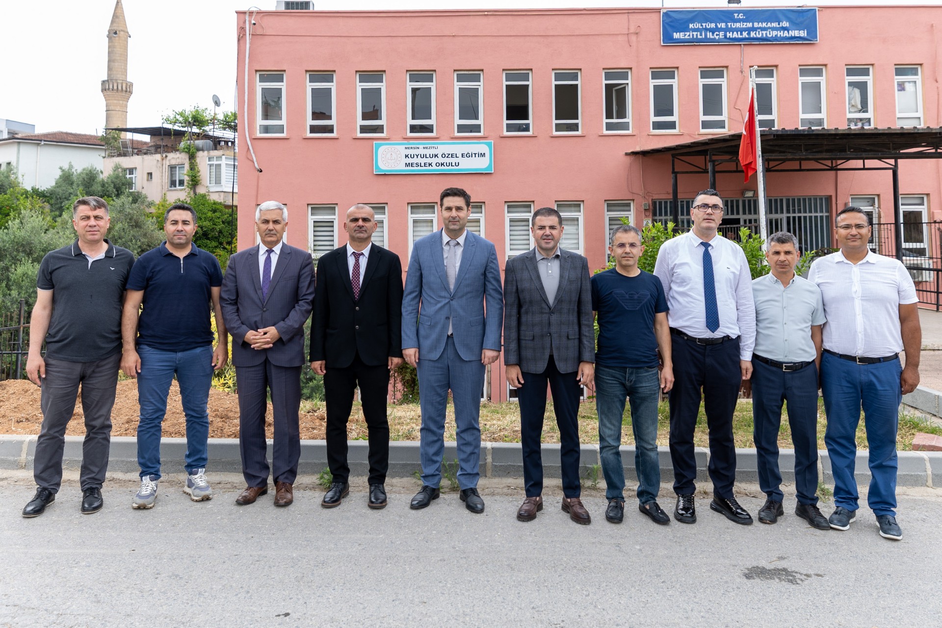 Thumbnail Mezi̇tli̇’de Engelli̇ler Haftasi Renkli̇ Etki̇nli̇klerle Kutlandi (3)