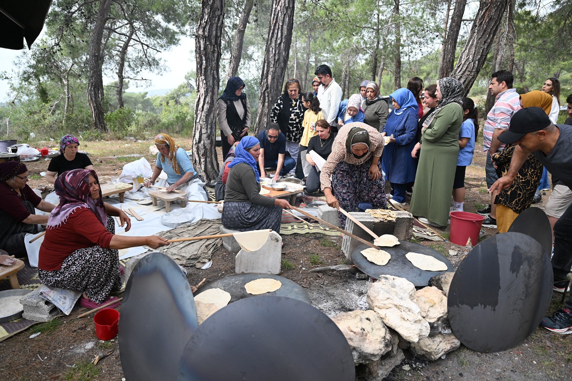 Thumbnail Şehi̇t Ve Gazi̇ Anneleri̇, Anneler Günü’nde Unutulmadi (1)
