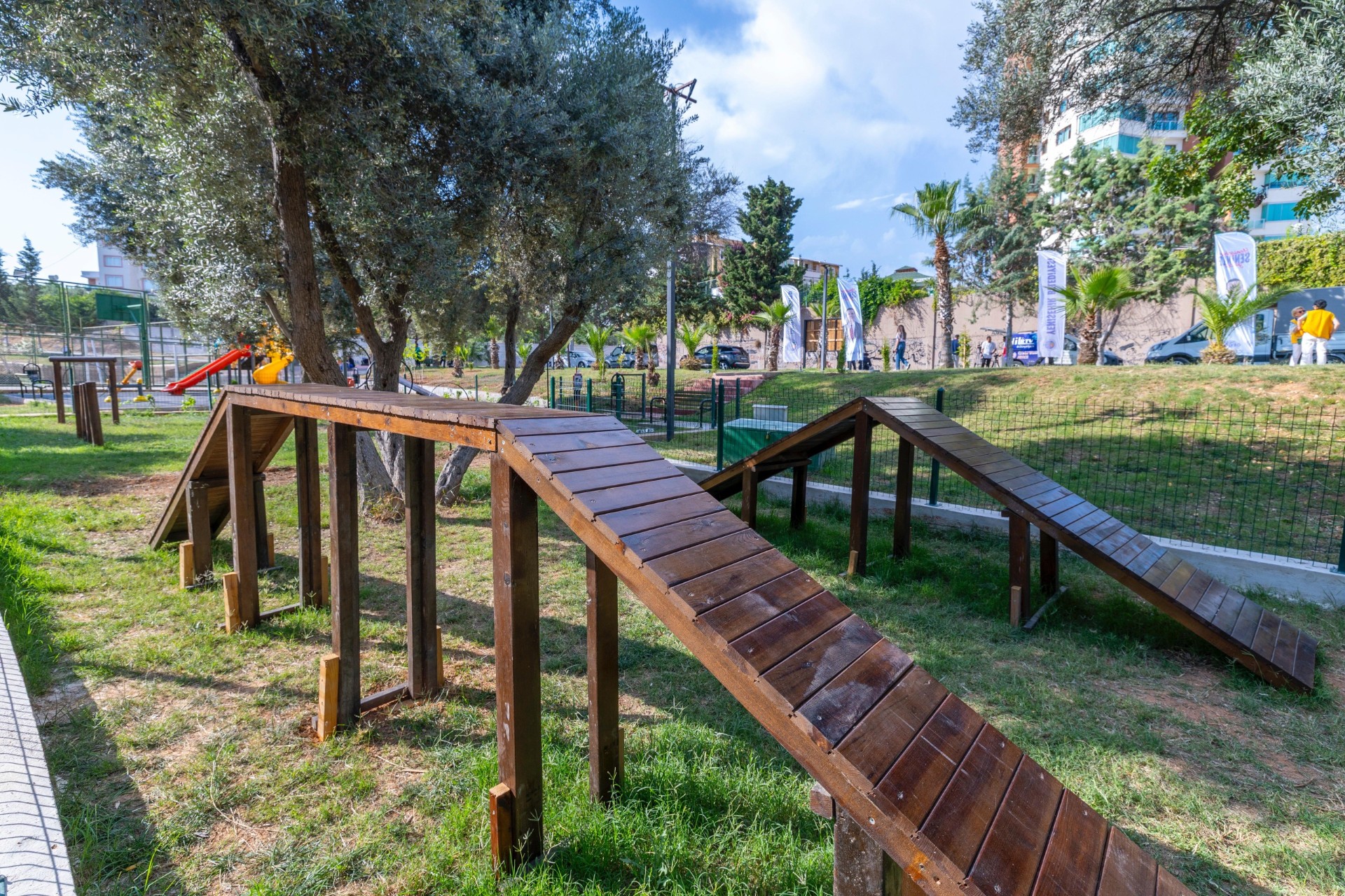 Thumbnail Yenişehir Belediyesinden Patili Dostlara Özel Park14