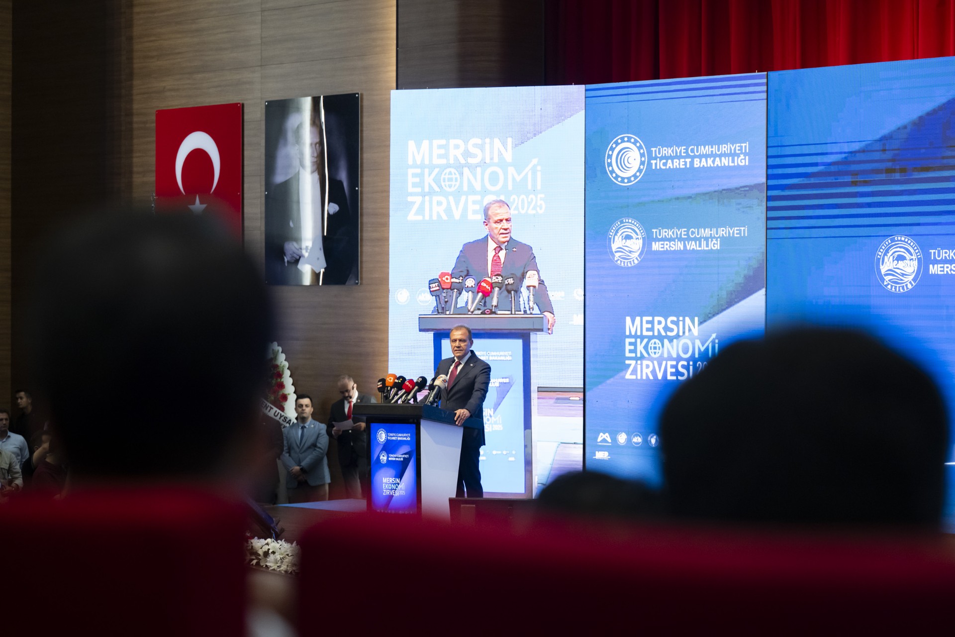 Thumbnail Başkan Seçer, ‘Ekonomi̇ Zi̇rvesi̇ Sonuç Bi̇ldi̇rge Toplantisi’na Katildi (10)