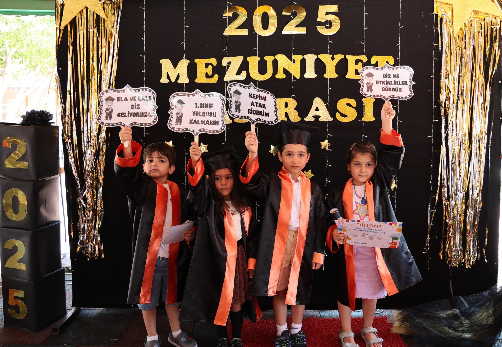 Thumbnail Gündüz Bakımevi Mezuniyet Töreni 1 (8)