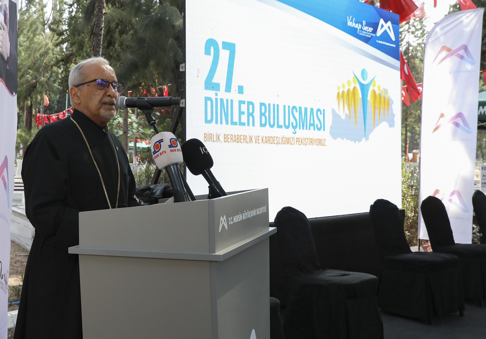 Thumbnail Kültür Mozai̇ği̇ Kent Mersi̇n’de, ‘Di̇nler Buluşmasi’ndan Bariş Ve Kardeşli̇k Mesajlari Yükseldi̇ (13)