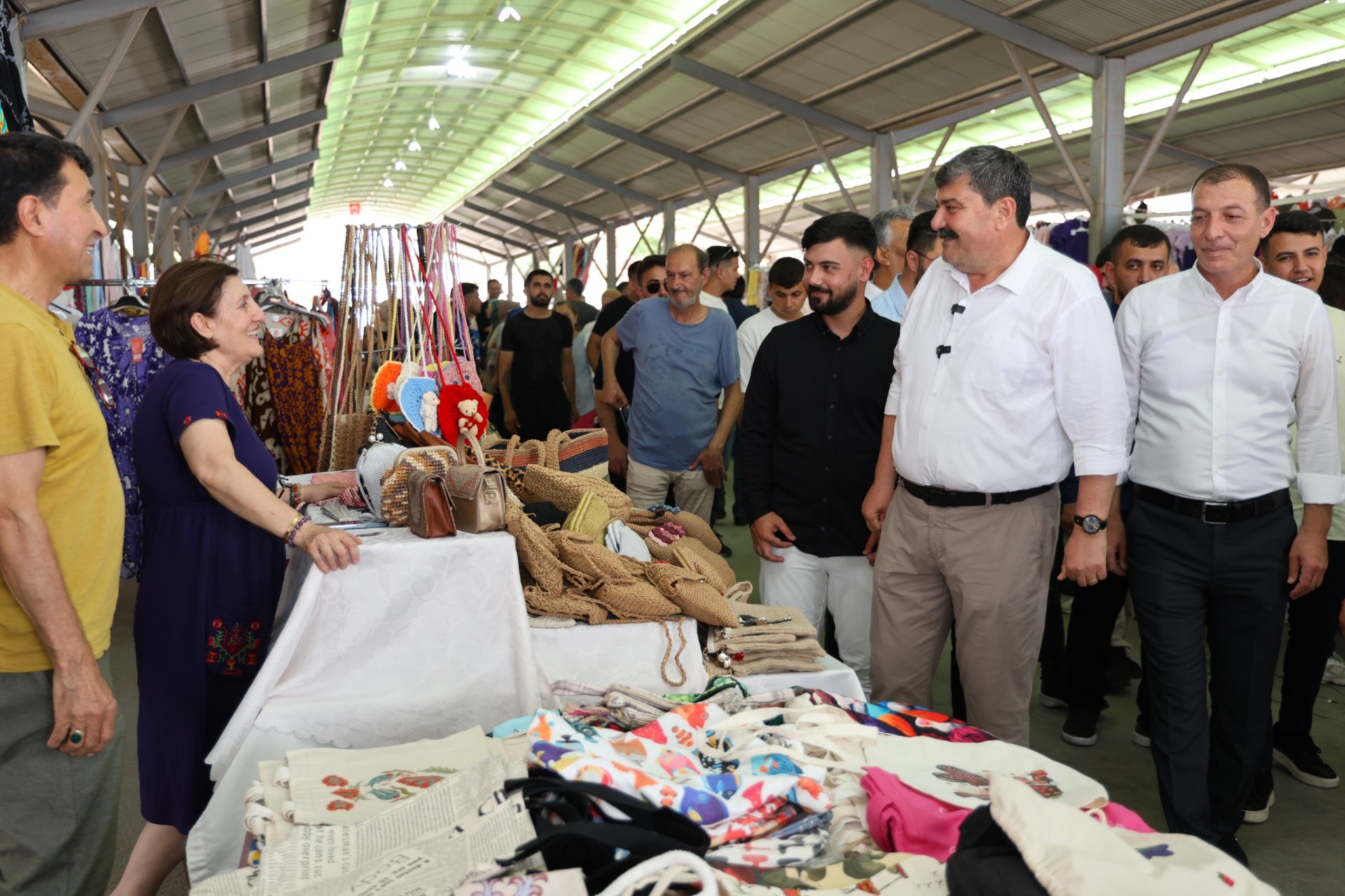 Thumbnail Sosyete Pazarı Açılışı (1)