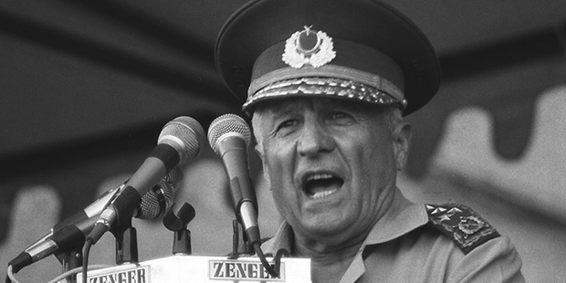 Bir Ibret Hik Yesi Kenan Evren 1