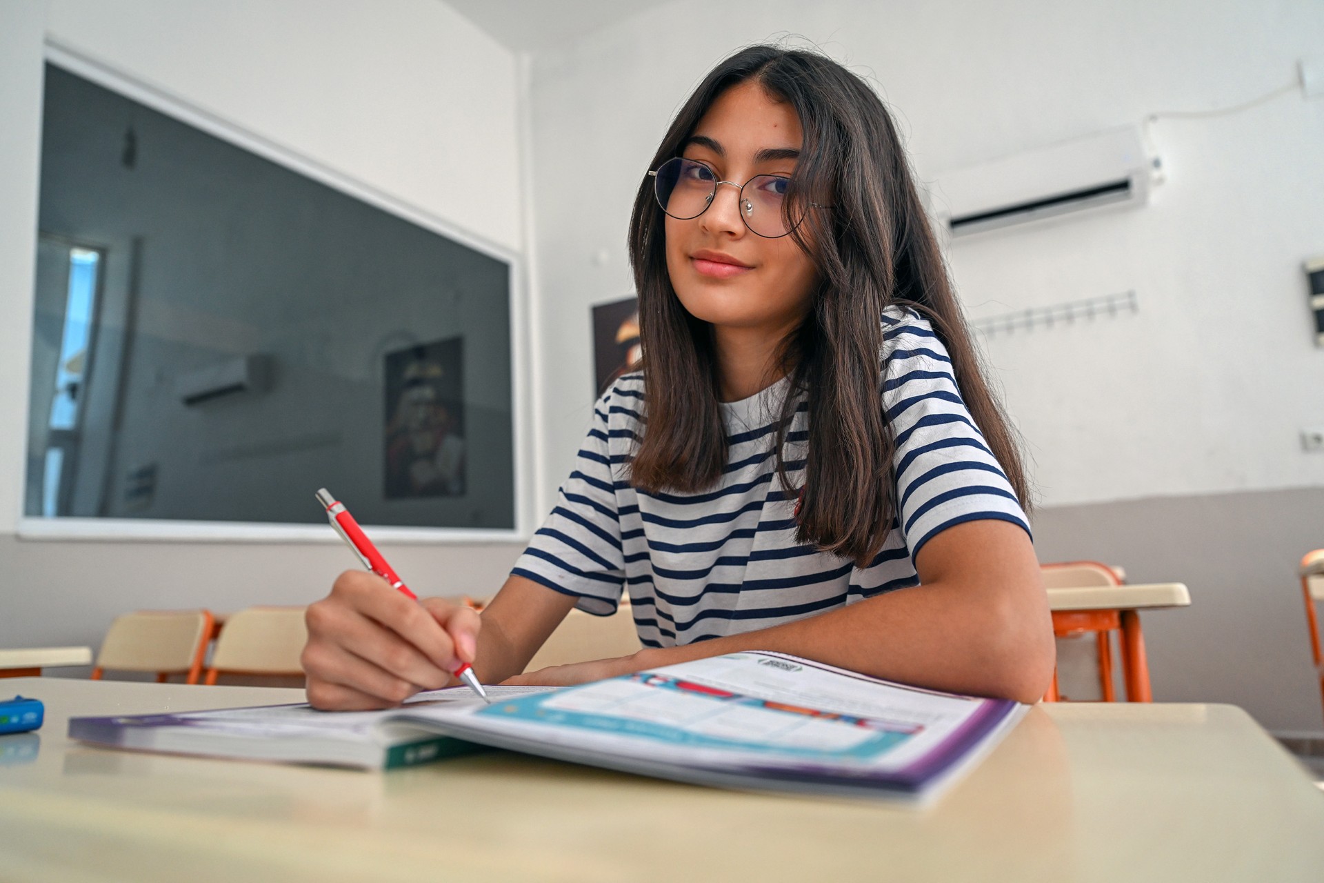 Thumbnail Aydincik Lgs 1.’Si̇ Büyükşehi̇r’i̇n Kurs Merkezi̇’nden Çikti (2)