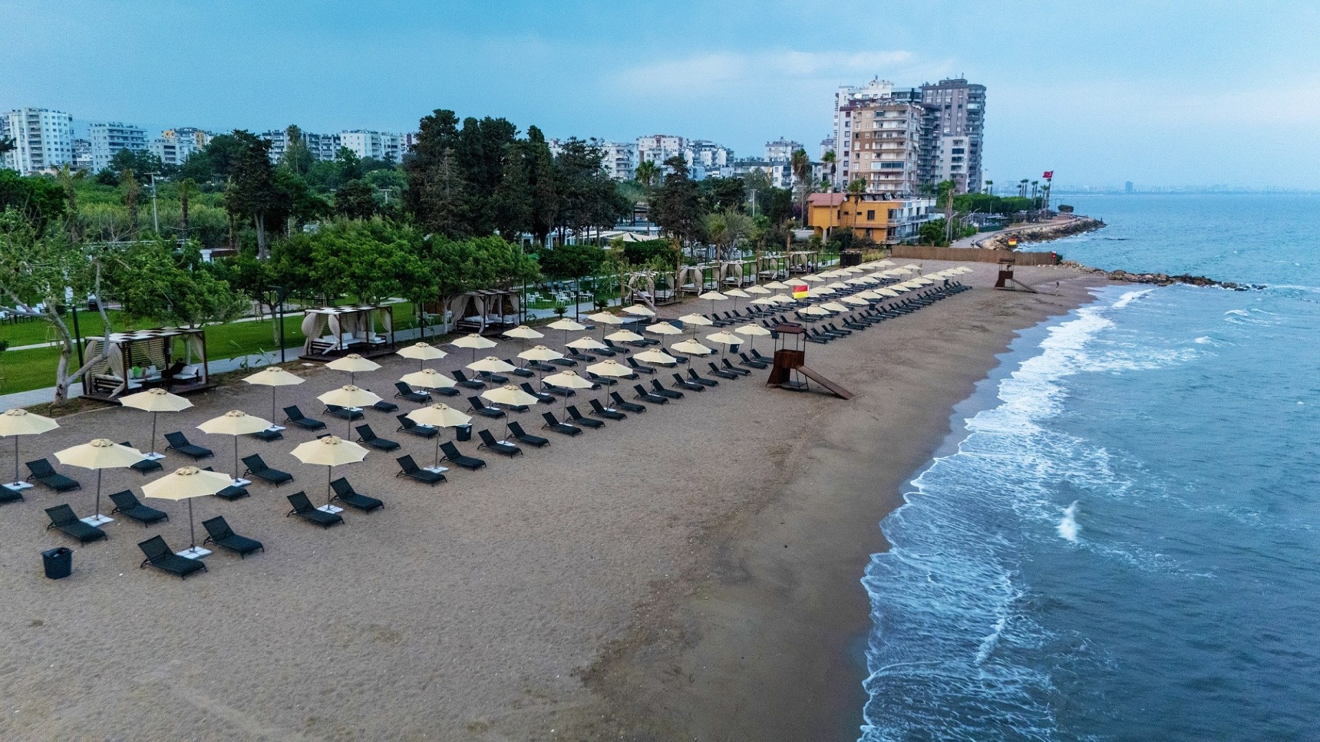 Thumbnail Başkan Tuncer’den Mezi̇tli̇’ye Vi̇zyon Proje, Soli̇ Beach 20 Temmuz’da Açiliyor[1] (4)