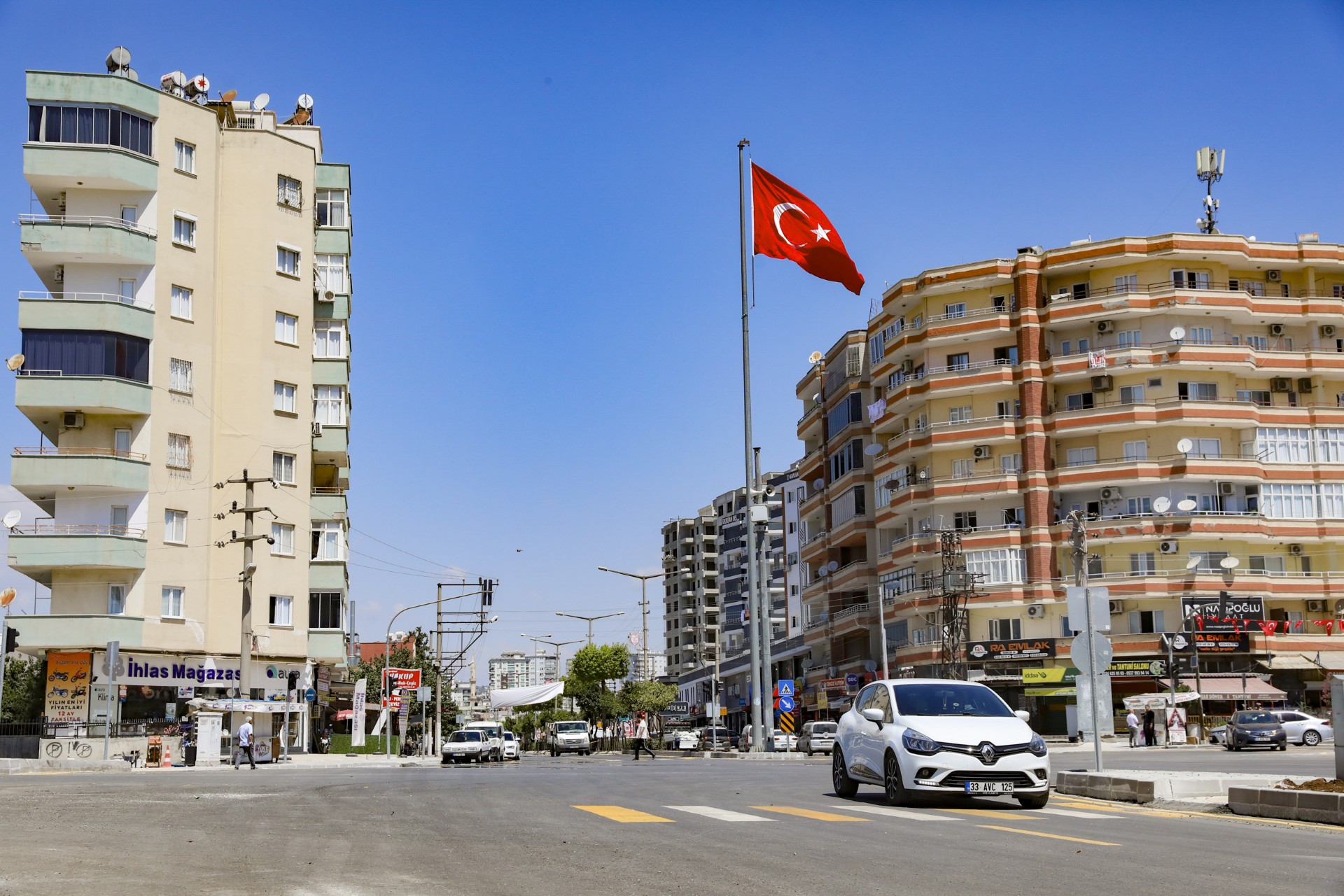 Thumbnail Büyükşehi̇r, Tarsus Cetvel Köprüsü Kavşaği’ni Modern Hale Geti̇rdi̇ (2)