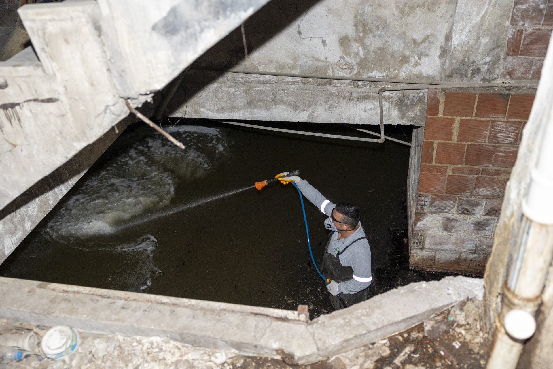 Thumbnail Büyükşehi̇r’i̇n İlaçlama Çalişmalari Gece Gündüz Sürüyor (4)