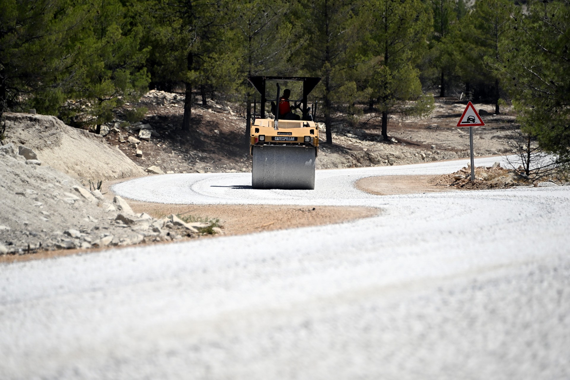 Thumbnail Mut’ta Tarimin Kalbi̇ne Büyükşehi̇r’den Konforlu Ulaşim (4)