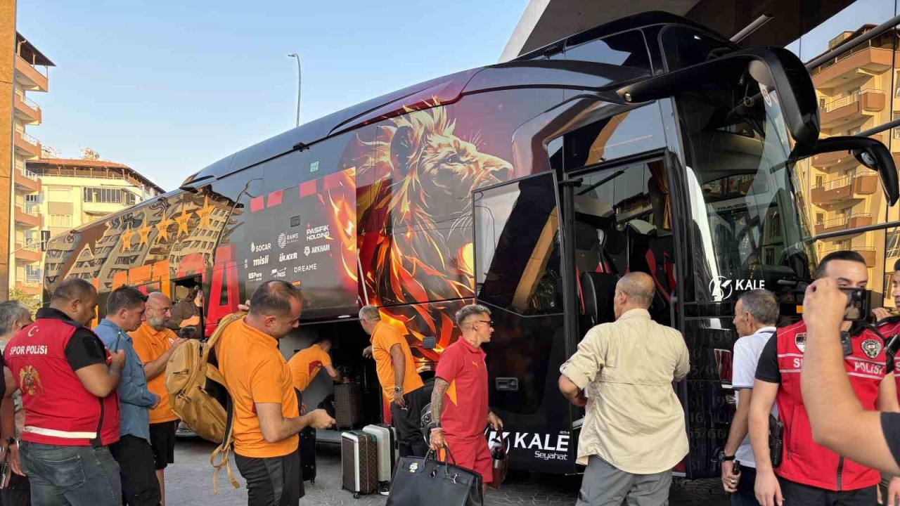 Galatasaray, ligin ilk maçı için Gaziantep’te