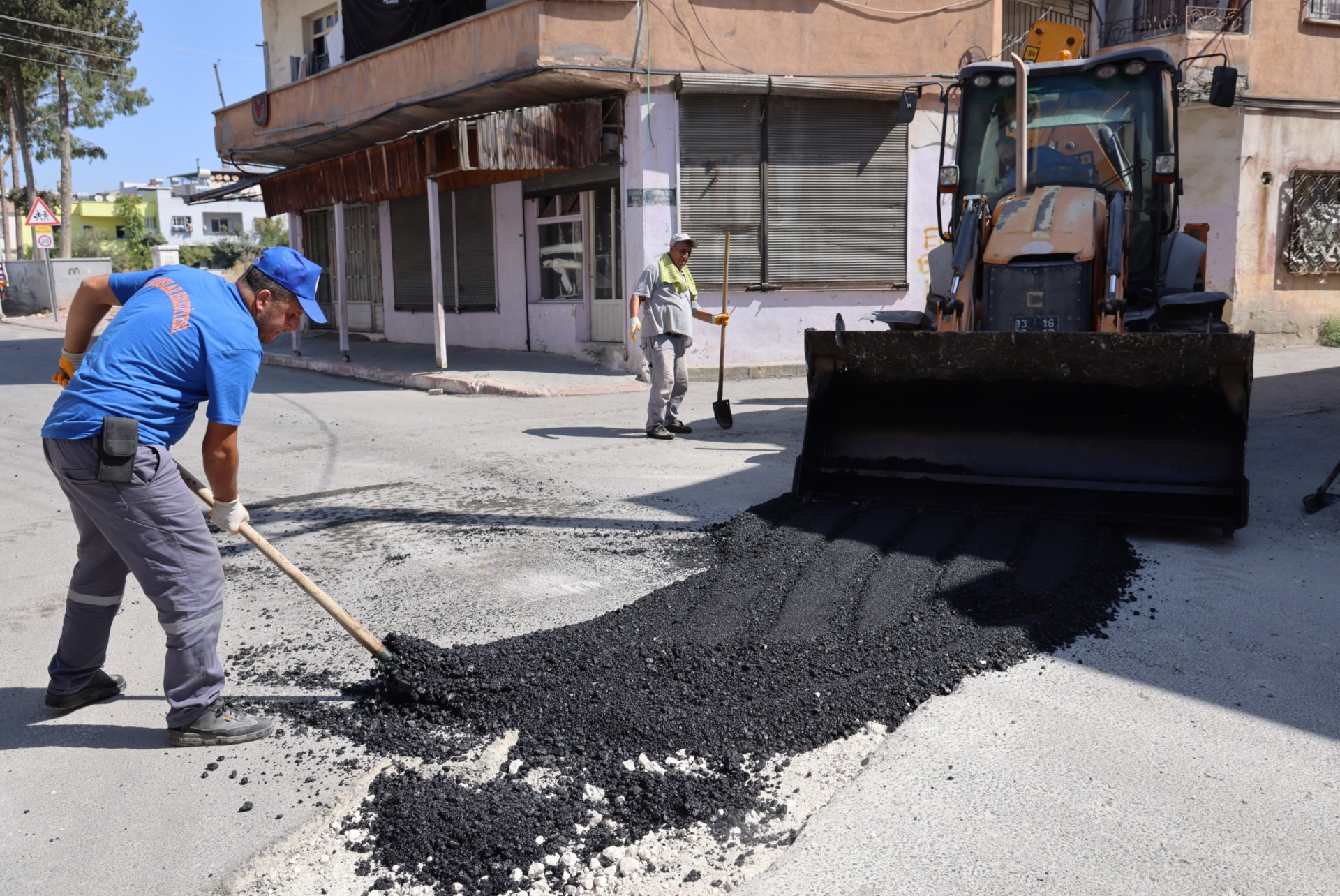 Thumbnail Asfalt Bakım Çalışmaları (1)