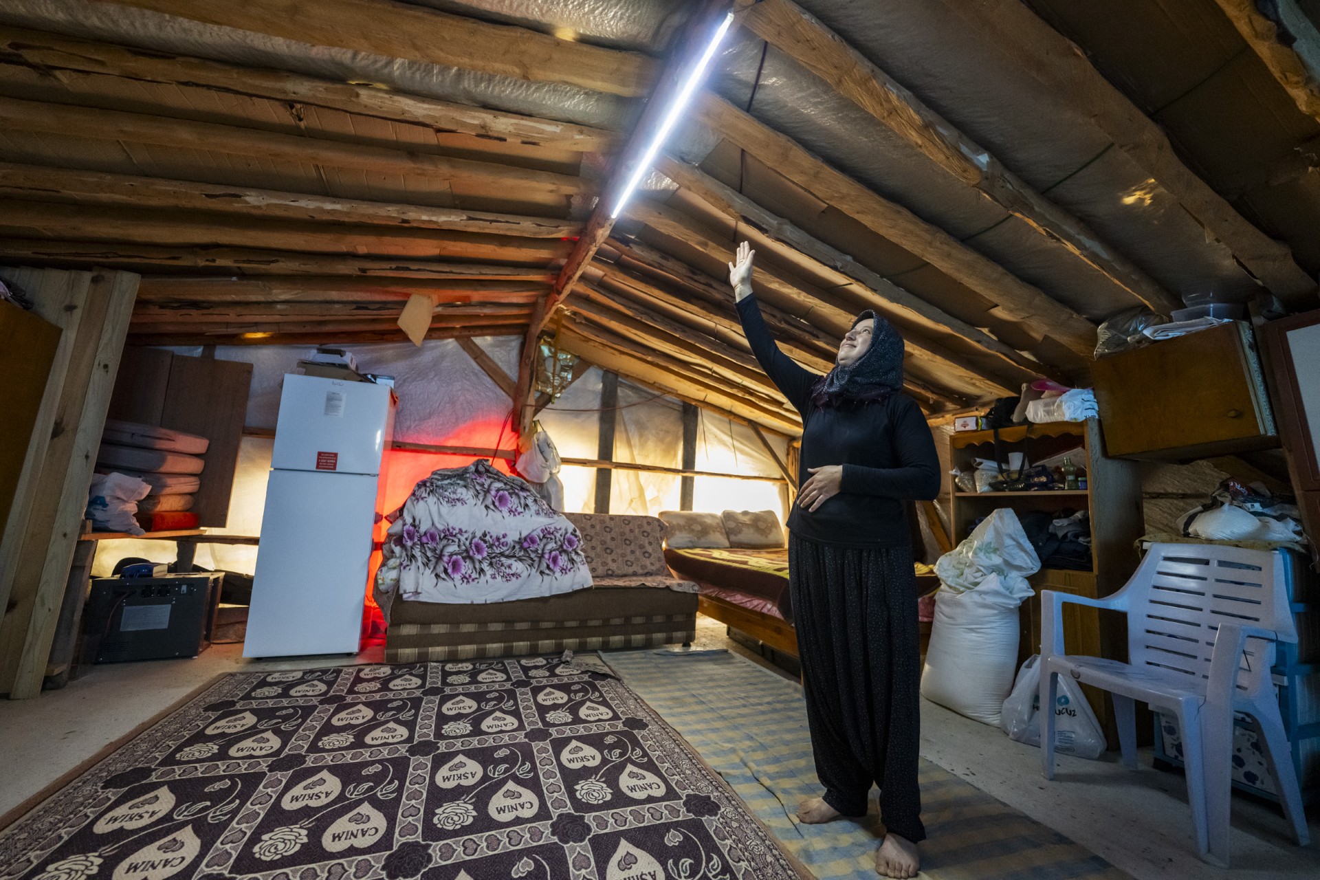 Thumbnail Büyükşehi̇r İle Kil Çadirlar Aydinlaniyor (1)