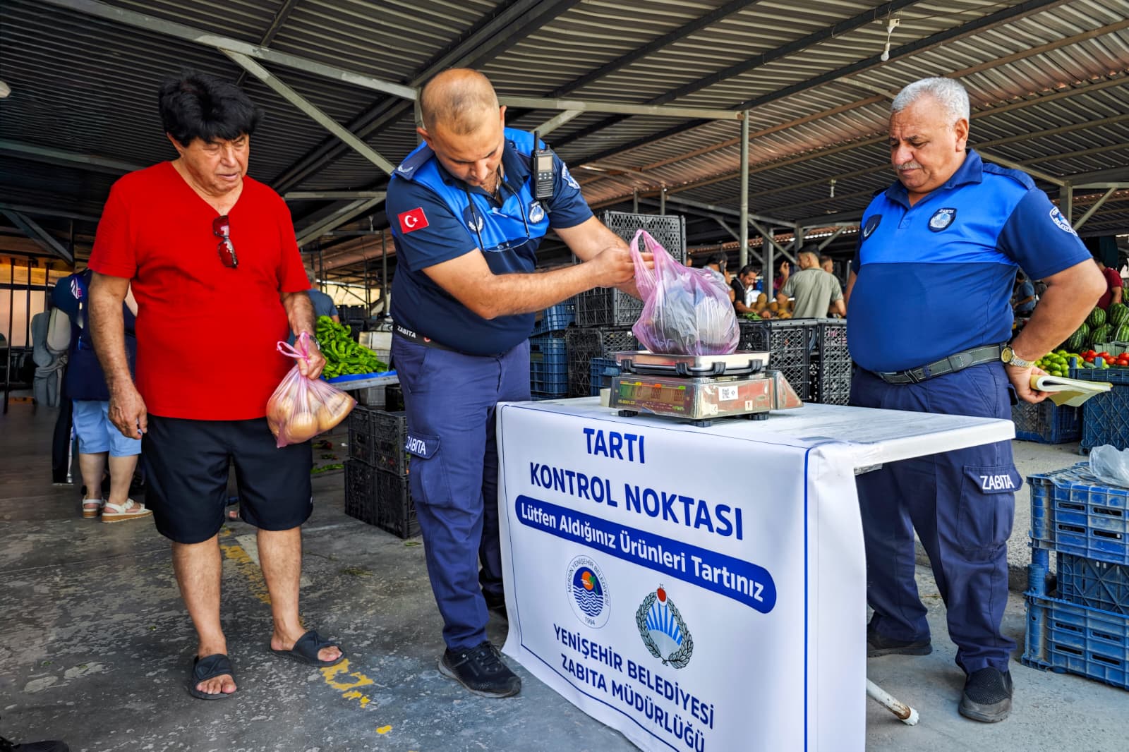 Yenişehir Belediyesi Semt Pazarlarında Denetimlerini Sürdürüyor (1)-1