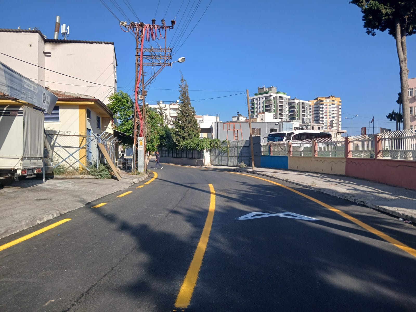 Mersi̇n Büyükşehi̇r Beledi̇yesi̇ Soğuksu Caddesi̇’ni̇ Yeni̇ledi̇ (1)