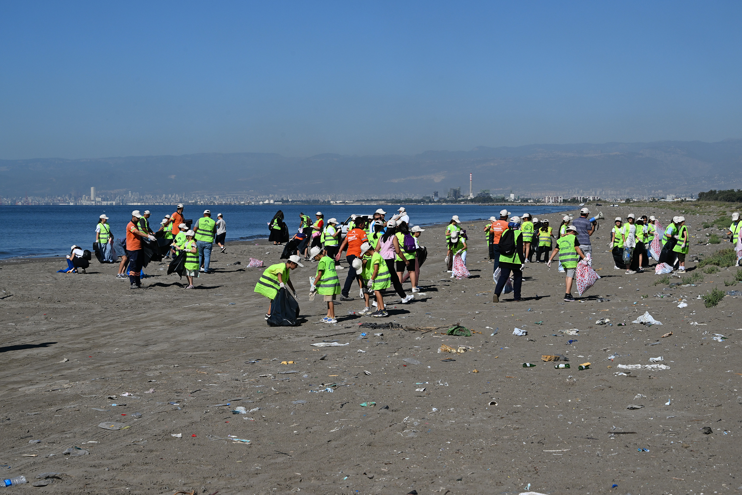 Mersi̇n Büyükşehi̇r’den ‘Dünya Temi̇zli̇k Günü’nde Duyarlilik Mesaji (1)