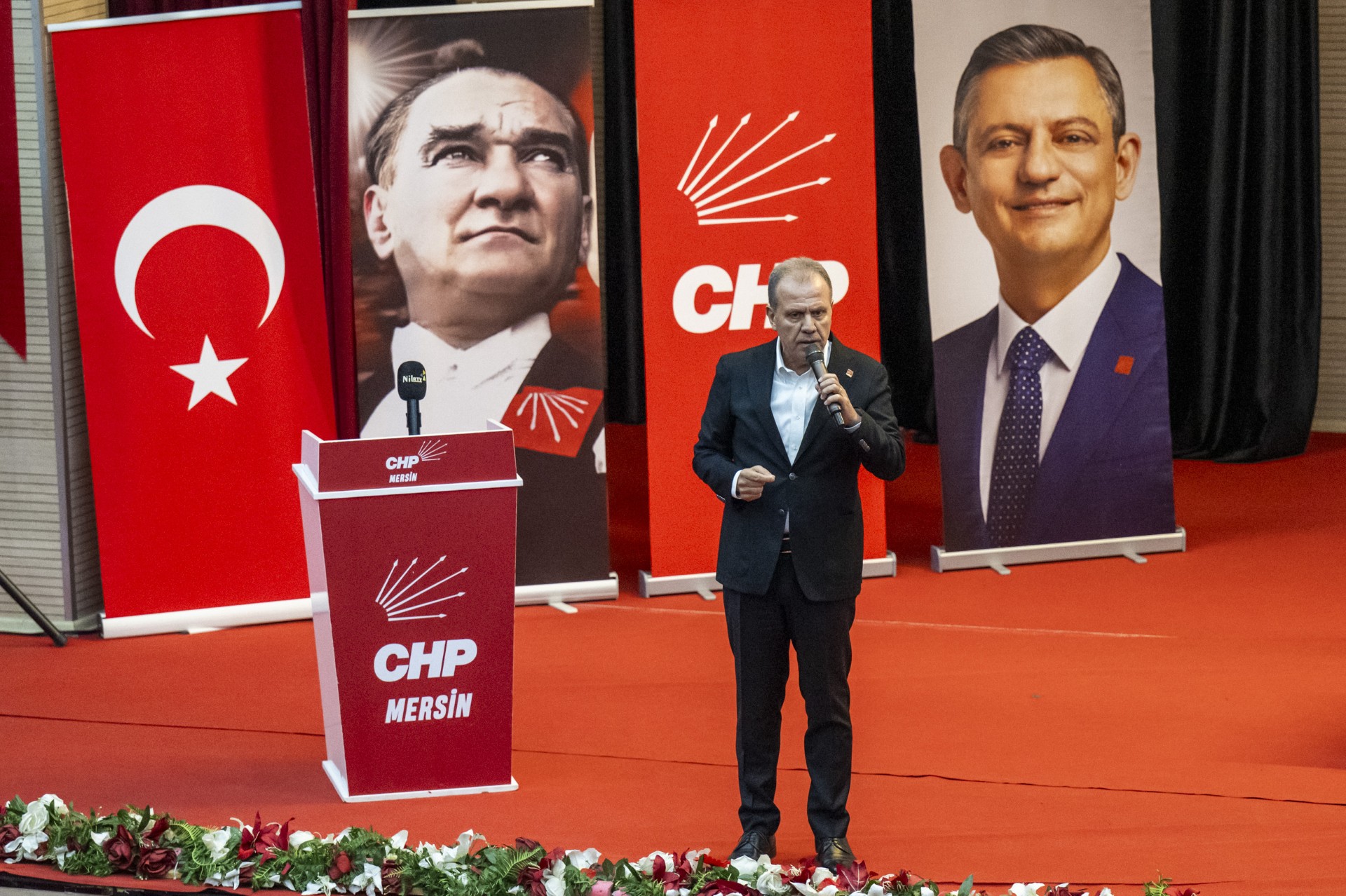 Thumbnail Başkan Seçer, Chp’ni̇n Toroslar İlçe Kongresi̇’ne Katildi (1)