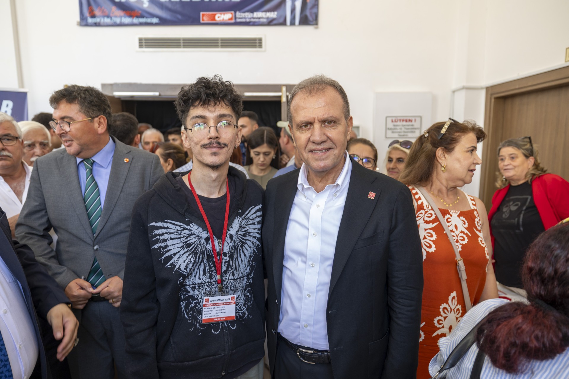 Thumbnail Başkan Seçer, Chp’ni̇n Toroslar İlçe Kongresi̇’ne Katildi (6)