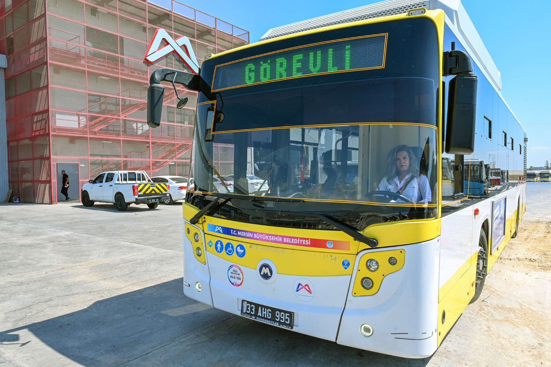 Thumbnail Mersi̇n Büyükşehi̇r Beledi̇yesi̇ İle Kadinlar Di̇reksi̇yonda, Kari̇yer Yolunda (4)