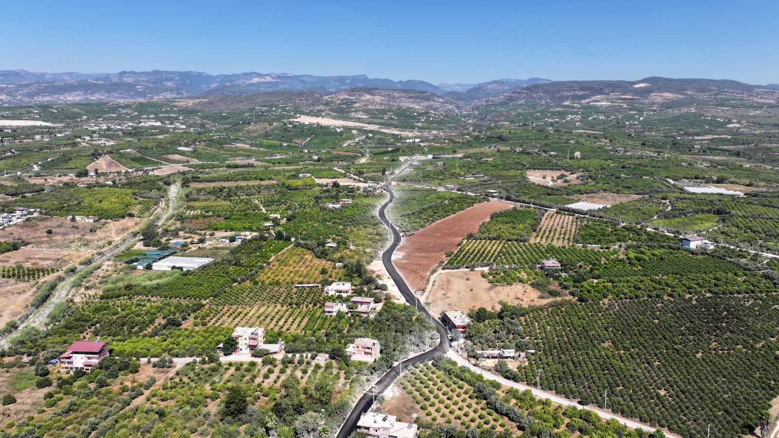 Thumbnail Meski̇, Sicak Asfalt Kaplama Çalişmalarina Ara Vermeden Devam Edi̇yor (3)