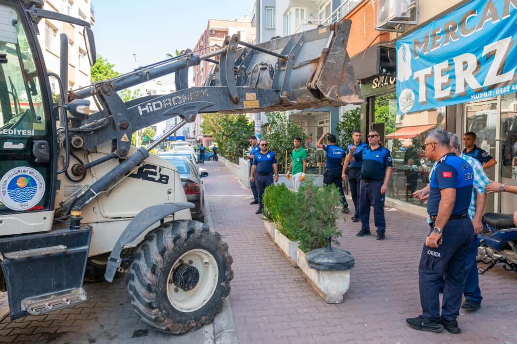 Thumbnail Yenişehir Belediyesi Kaldırım Ve Yol Işgali Denetimlerini Sürdürüyor (2)