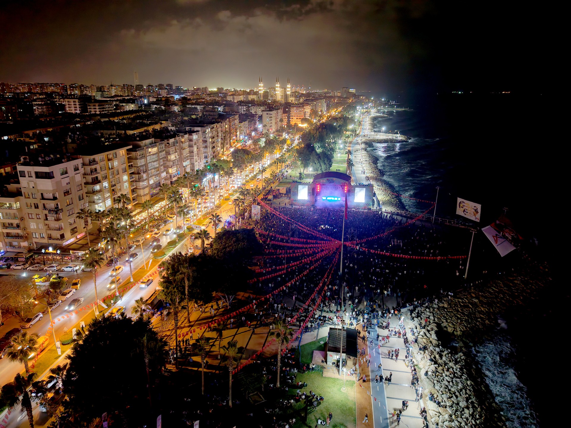 Thumbnail 4. ‘Mersi̇n Gençli̇k Festi̇vali̇’ Doludi̇zgi̇n Başladi (11)