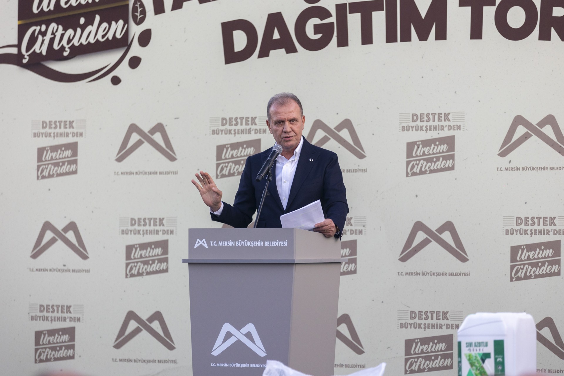 Thumbnail Başkan Seçer, Tarsus Ve Çamliyaylali Üreti̇ci̇lere Yapilan Tarimsal Destek Töreni̇’ne Katildi (3)