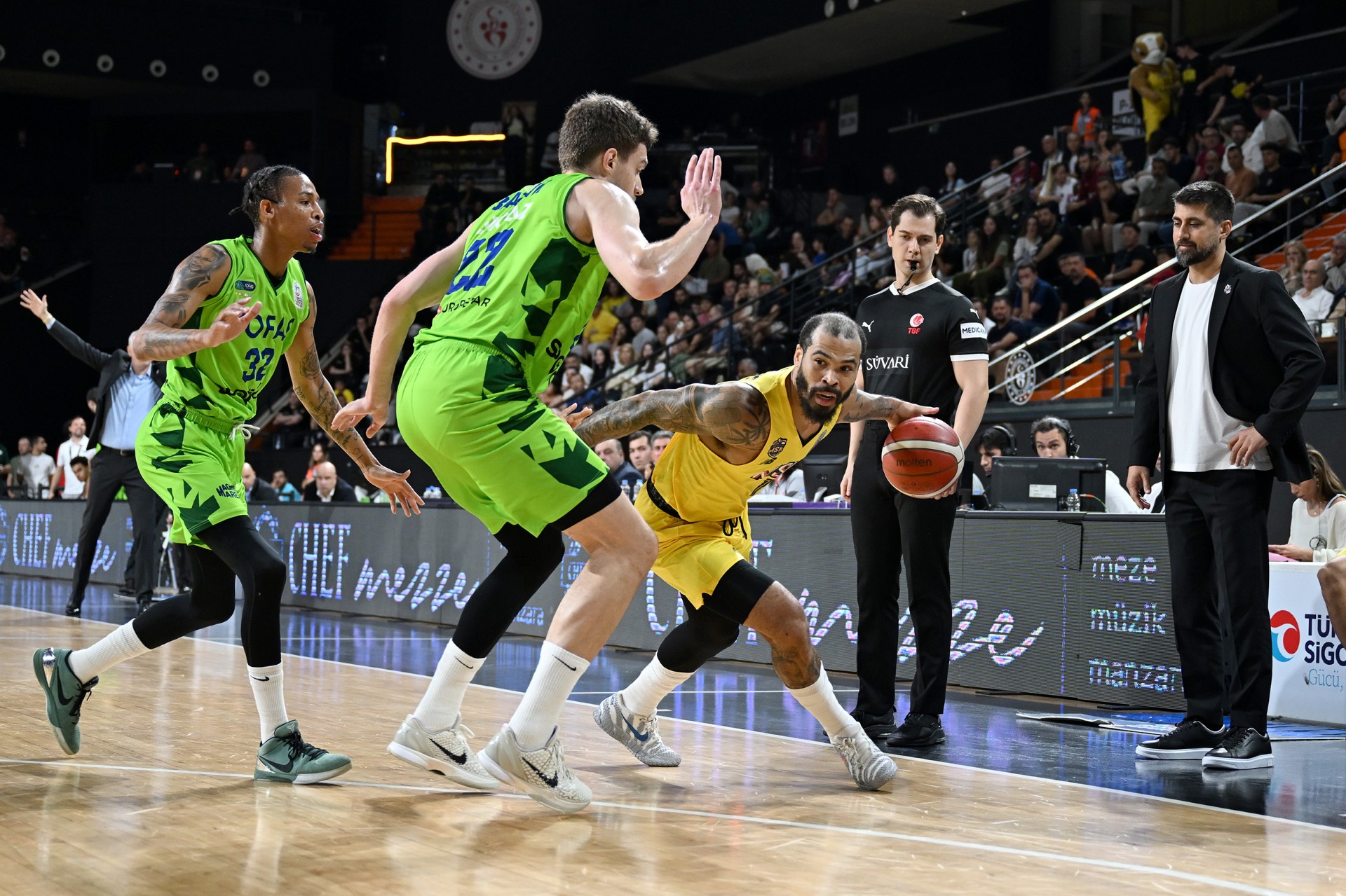 Thumbnail Başkan Seçer Ve Meral Seçer Msk Tofaş Karşilaşmasini İzledi̇ (6)