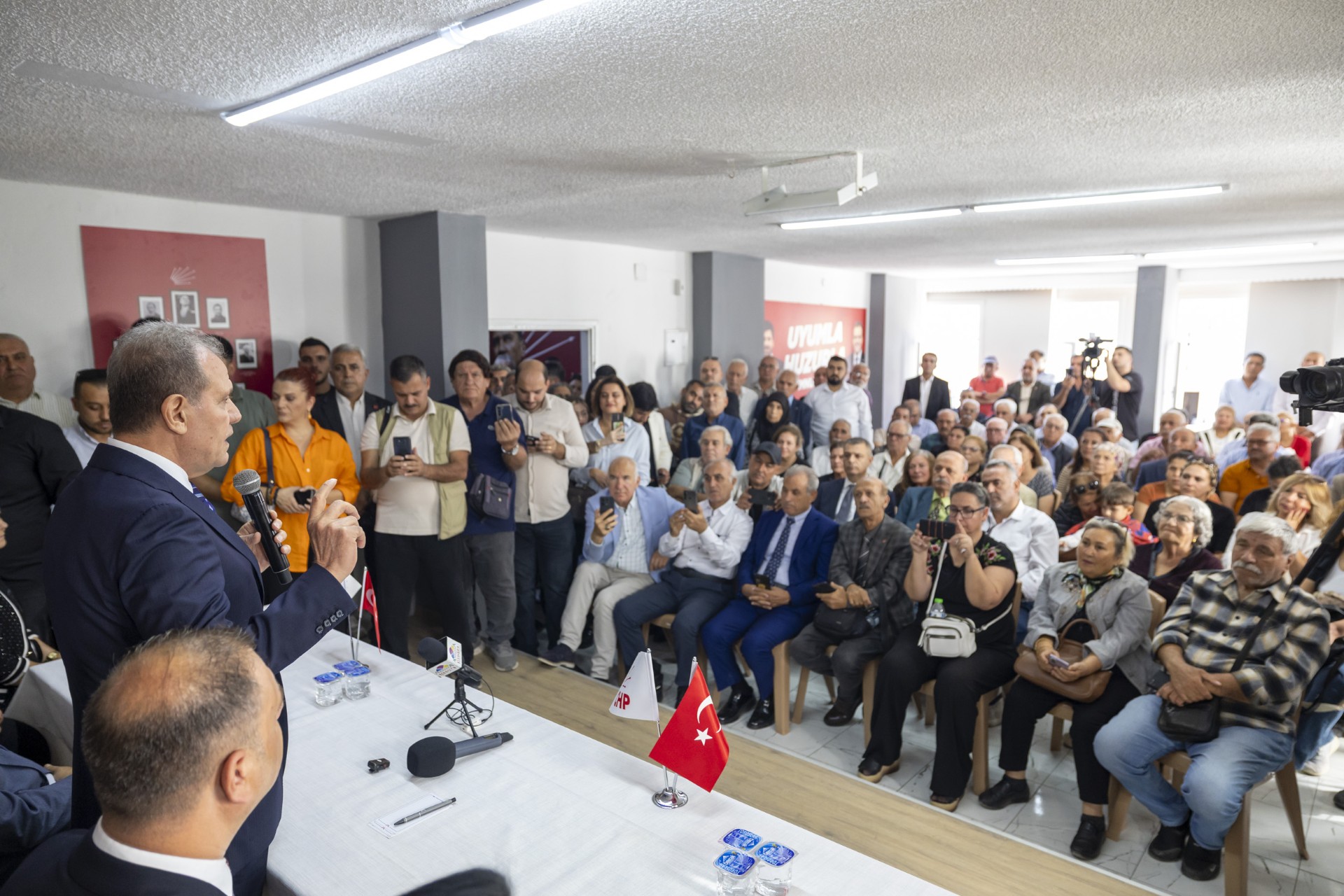 Thumbnail Başkan Seçer’den Chp Tarsus İlçe Başkanliği’na Zi̇yaret (2)