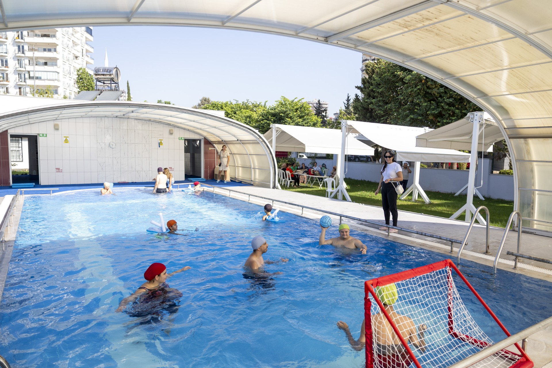 Thumbnail Büyükşehi̇r, Özel Gereksi̇ni̇mli̇ Bi̇reylere Firsat Eşi̇tli̇ği̇ Sağliyor (4)