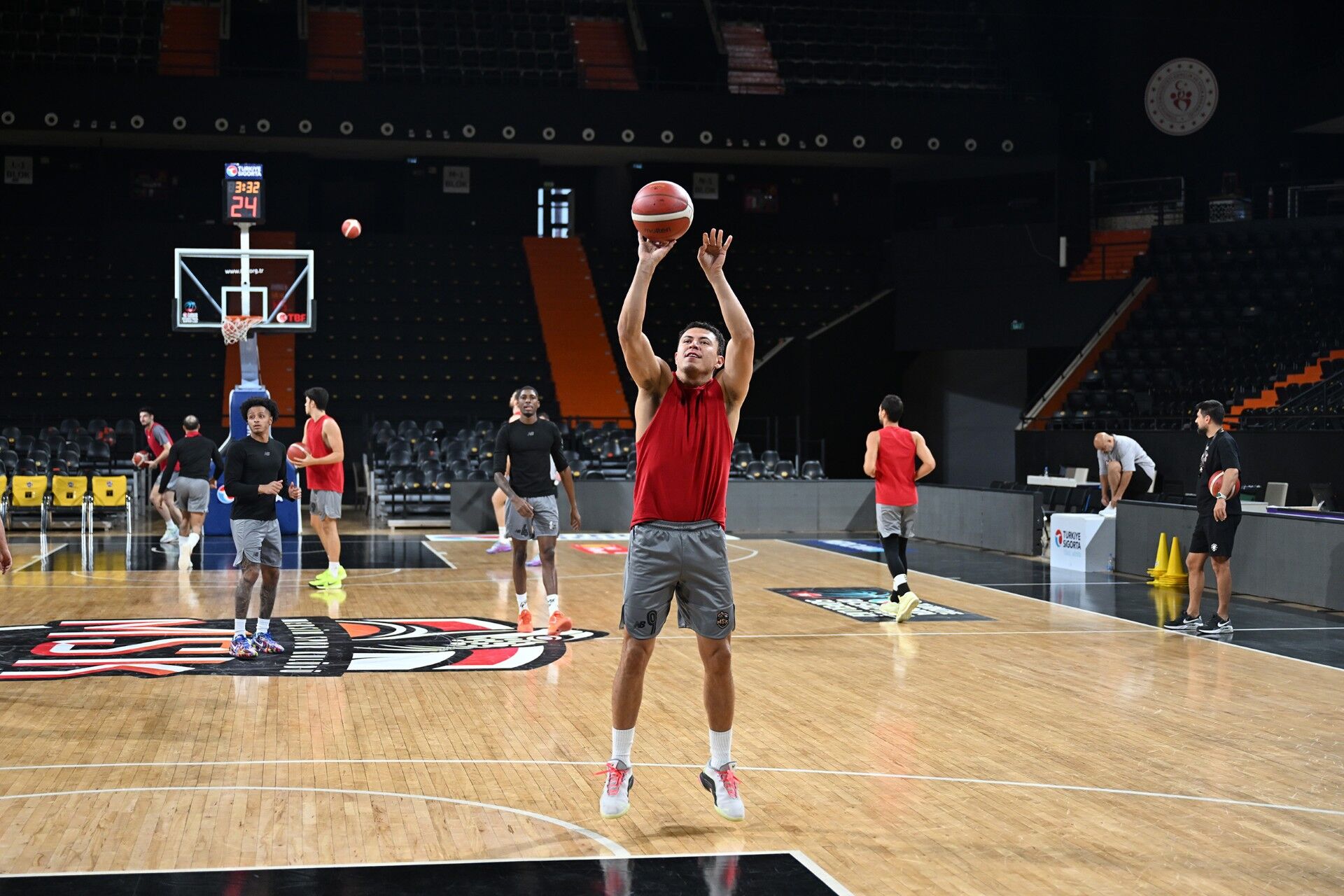 Thumbnail Li̇der Mersi̇n’de Hedef Beşi̇ktaş (3)