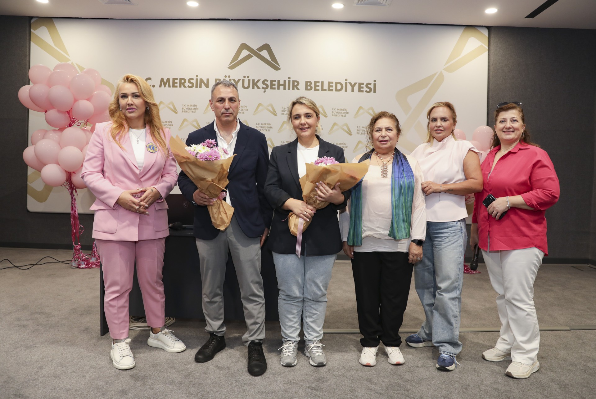 Thumbnail Mersi̇n Büyükşehi̇r Personeli̇ne Meme Kanseri̇ Farkindalik Etki̇nli̇ği̇ (3)