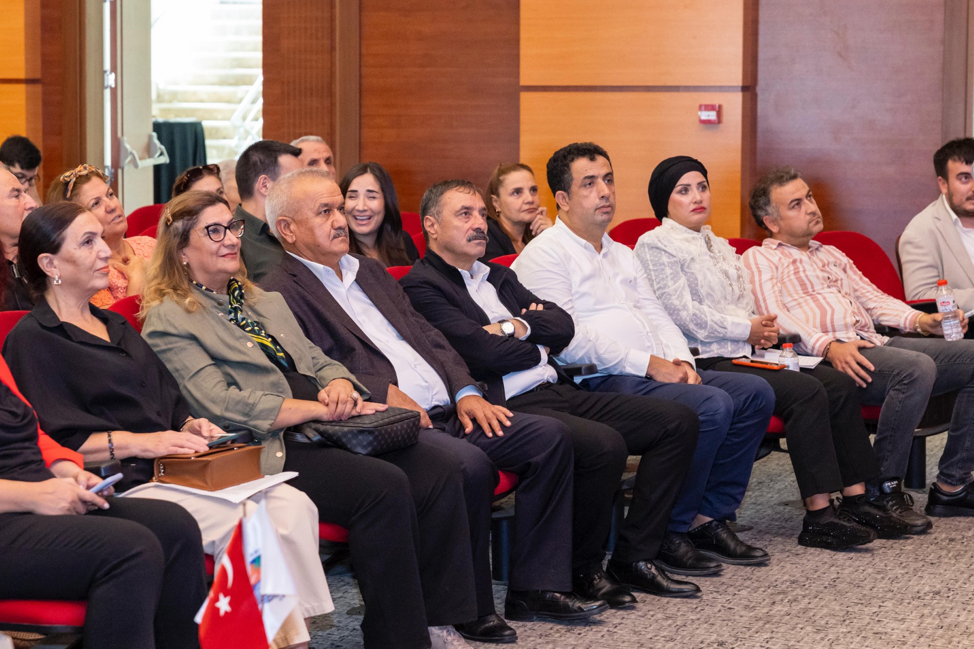 Thumbnail Yenişehir Belediyesinden “Kadın Sağlığı Ve Otizme Çok Yönlü Bir Bakış” Semineri (3)