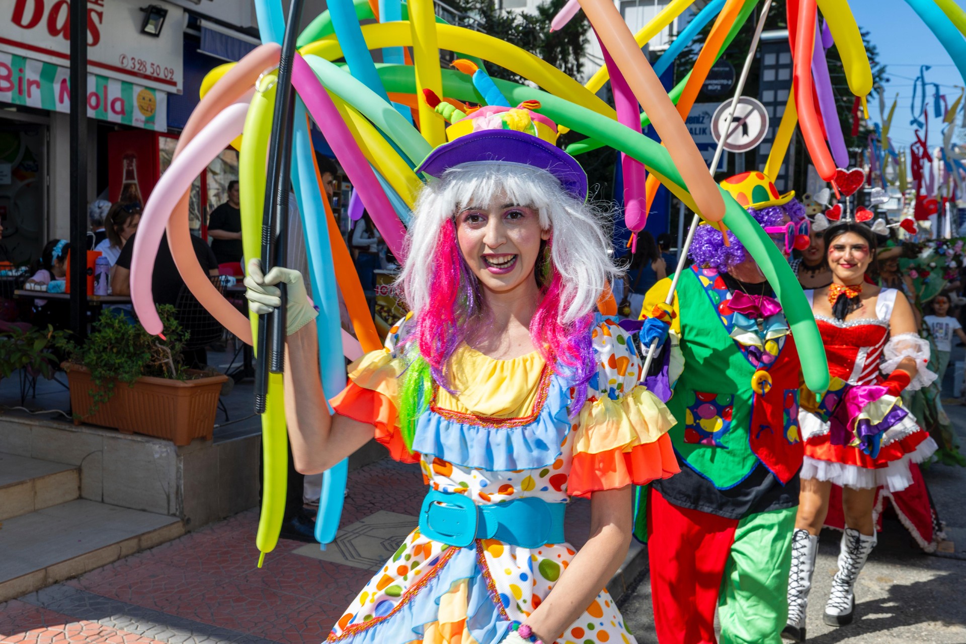 Thumbnail Yenişehir Sokak Sanatçıları Festivaliyle Renklendi (3)